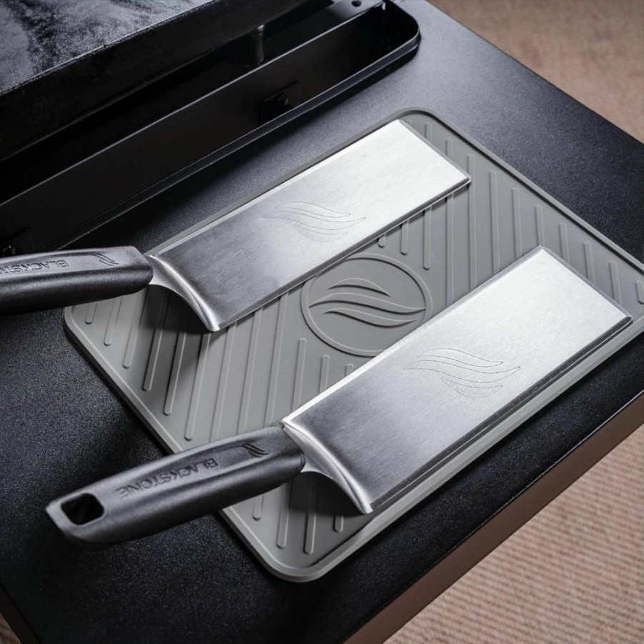 BLACKSTONE 4222 Heat-Resistant Non-Slip Silicone Griddle Spatula Mat & Utensil Holder - 9.25" x 12.2" Heavy Duty Cooking Accessory for Stovetop, Grill & Countertop